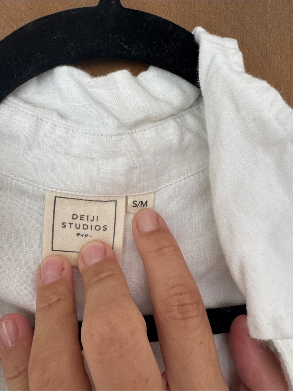 DEIJI STUDIO Relaxed White Linen Button-Up Shirt - Picture 6 of 6